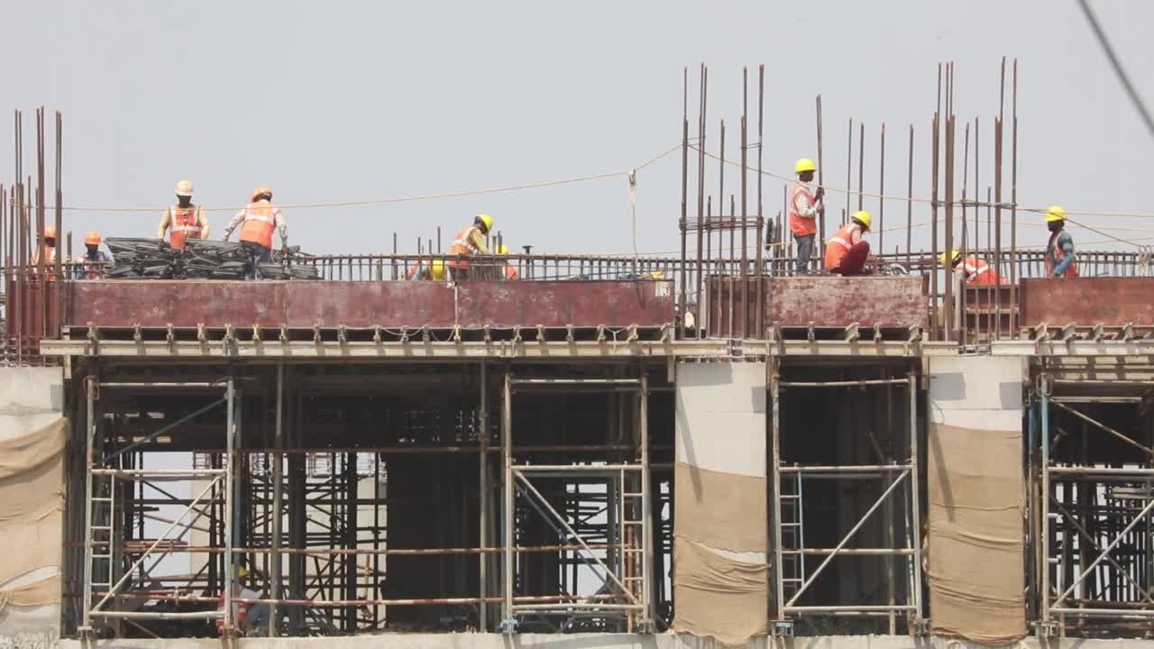 أعمال البناء والإنشاءات